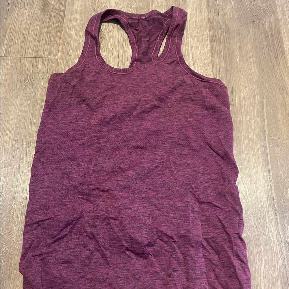 Lululemon Purple swiftly tank, good condition size 6